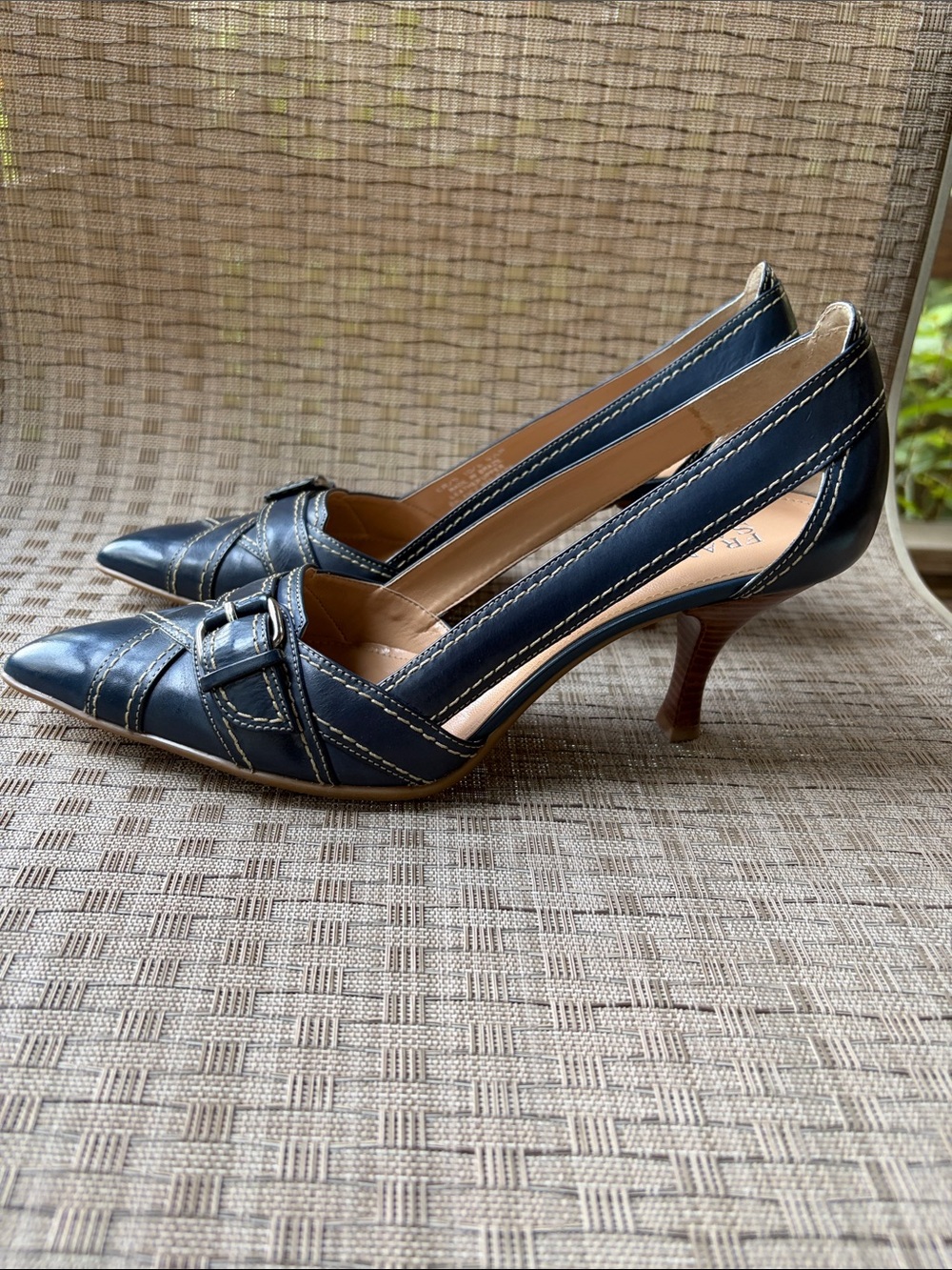 Franco Sarto Navy Pointed Slingback Pumps with Contrast Stitching - Picture 2 of 8